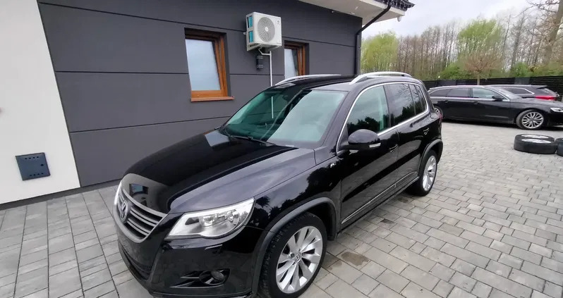 volkswagen tiguan siedlce Volkswagen Tiguan cena 41800 przebieg: 208000, rok produkcji 2011 z Siedlce